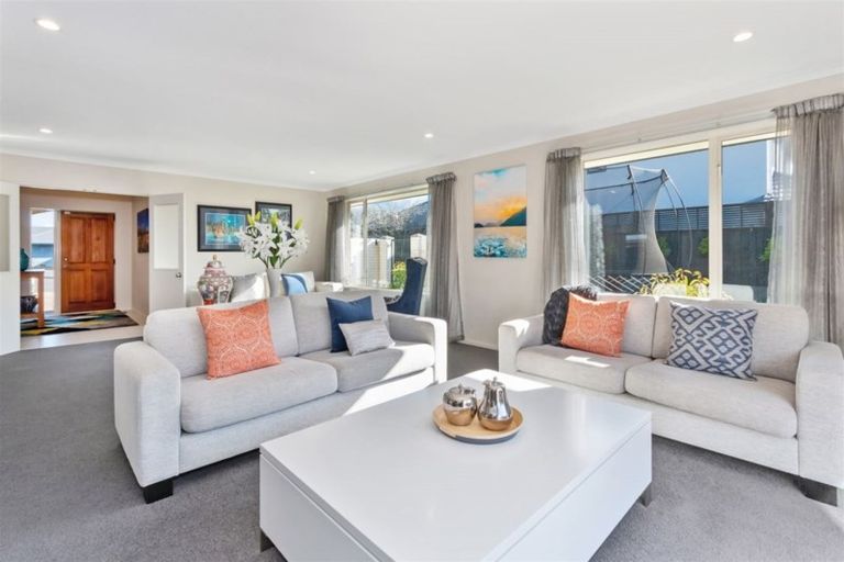 Photo of property in 7 Saint Clair Close, Harewood, Christchurch, 8051