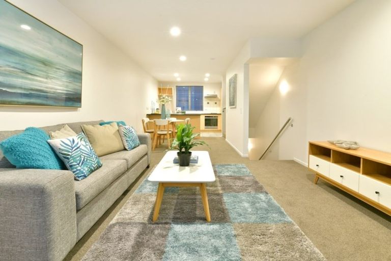 Photo of property in 17/3 Riverside Road, Orewa, 0931