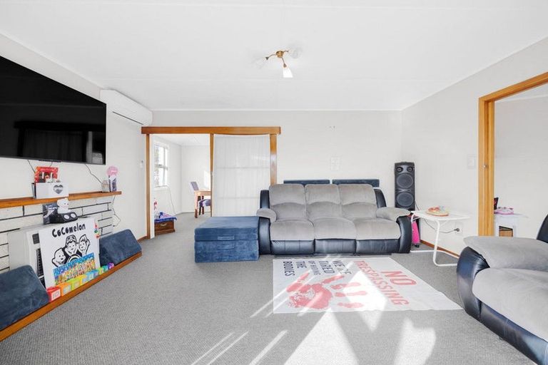 Photo of property in 52a Dixon Avenue, Hawera, 4610