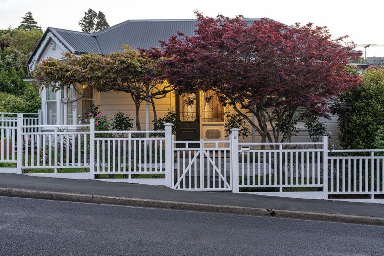 Photo of property in 5 Fairfax Street, Maori Hill, Dunedin, 9010