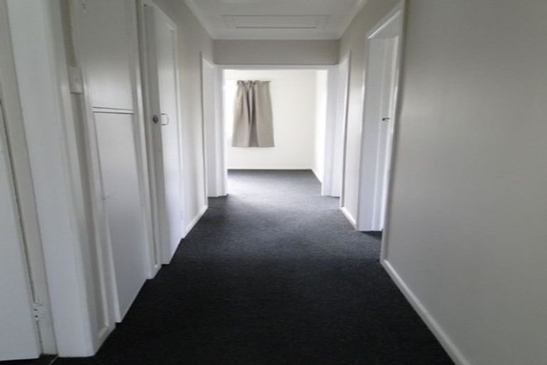 Photo of property in 39 Mcclintock Road, Massey, Auckland, 0614