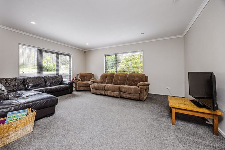 Photo of property in 31d Chieftain Rise, Goodwood Heights, Auckland, 2105