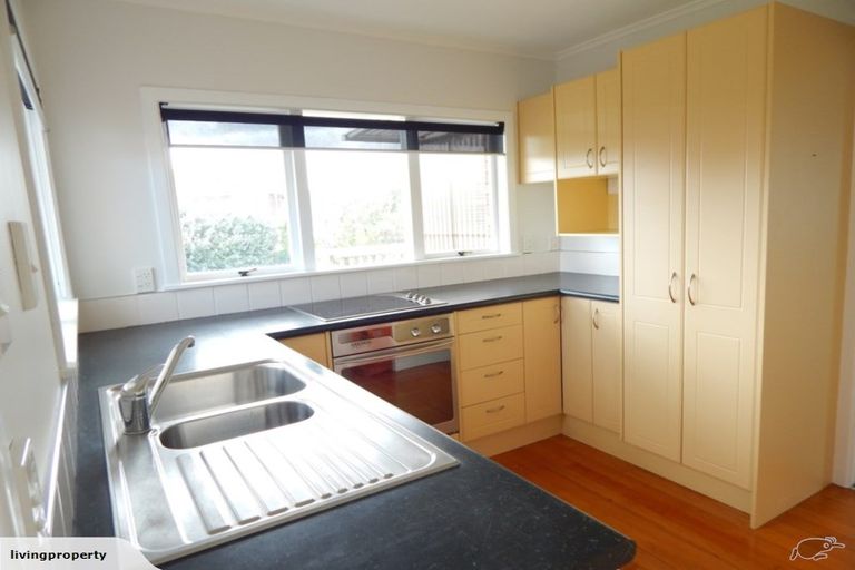 Photo of property in 3/3 Otakau Road, Milford, Auckland, 0620