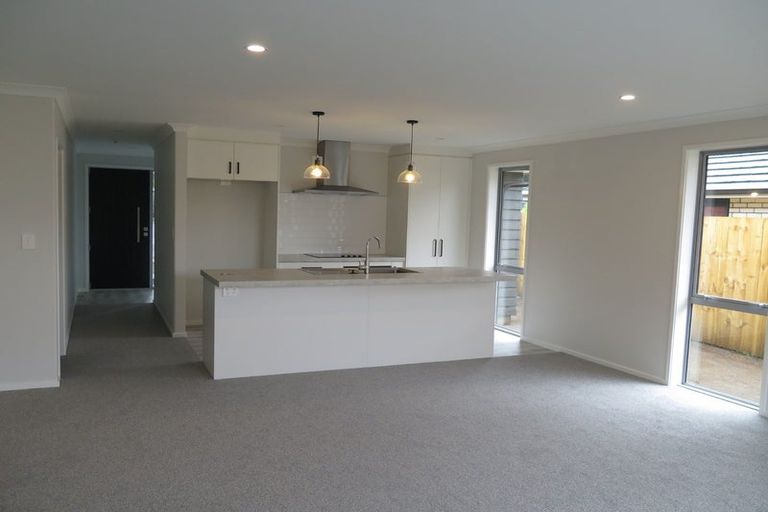 Photo of property in 16 Kahawai Place, Omokoroa, 3114