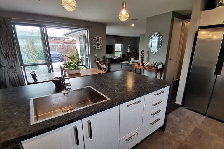 Photo of property in 180 Keyes Road, New Brighton, Christchurch, 8083