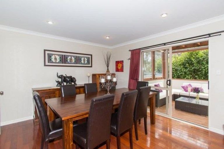 Photo of property in 2 Summerfield Lane, Albany, Auckland, 0632