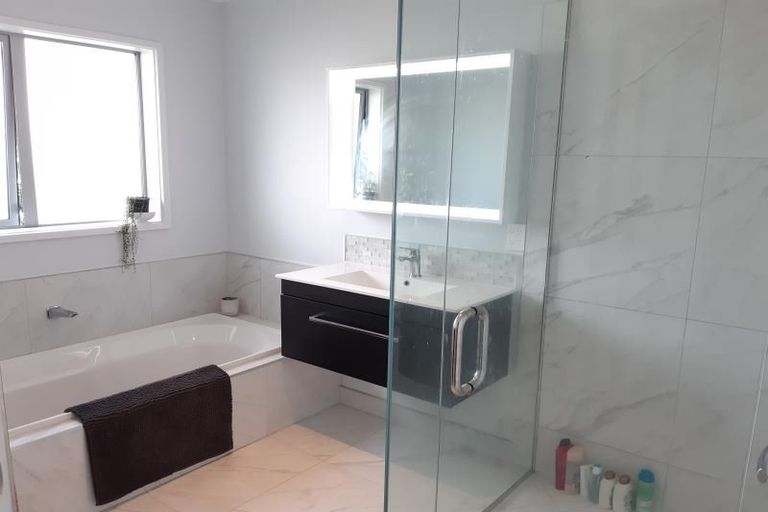 Photo of property in 24 Hitchen Road, Pokeno, 2402