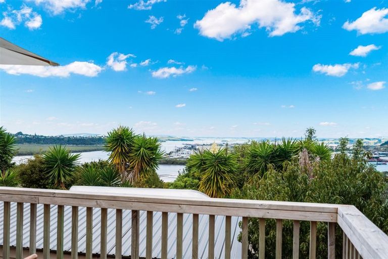 Photo of property in 48 Eureka Place, Parahaki, Whangarei, 0112