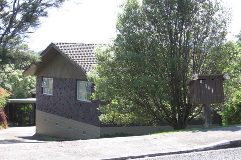 Photo of property in 2/101 Cliff View Drive, Green Bay, Auckland, 0604