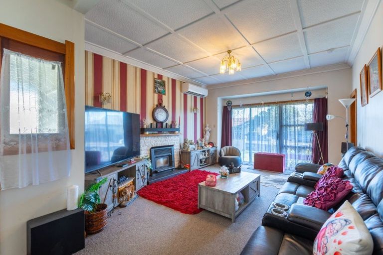 Photo of property in 69 Gordon Street, Dannevirke, 4930