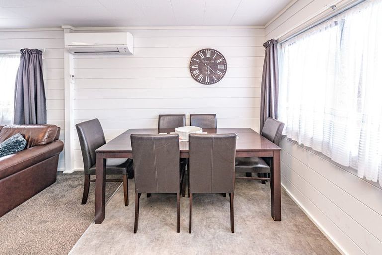 Photo of property in 110 Hinau Street, Castlecliff, Whanganui, 4501