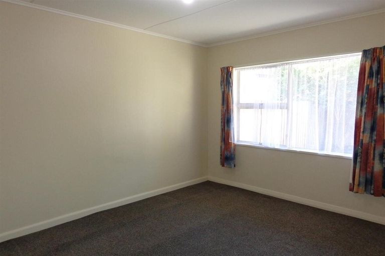 Photo of property in 2/57 Mathesons Road, Phillipstown, Christchurch, 8011