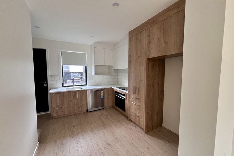 Photo of property in 5/21 Makomako Drive, Orewa, 0931