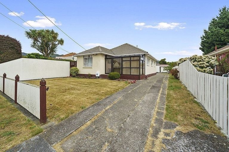 Photo of property in 40 Trinity Avenue, Epuni, Lower Hutt, 5011