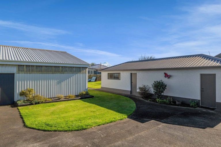 Photo of property in 9 Burke Street, Eltham, 4322