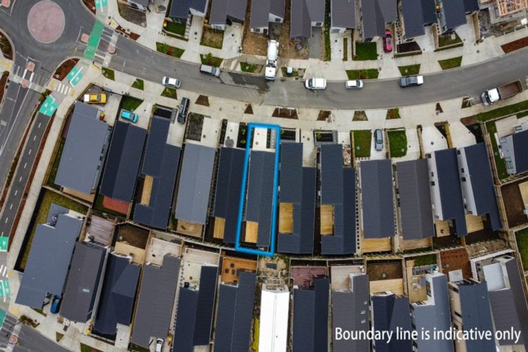 Photo of property in 15 Horokaka Street, Massey, Auckland, 0614