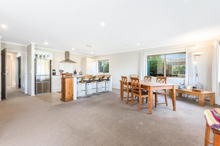 Photo of property in 85 Aotea Drive, Aotea, Porirua, 5024