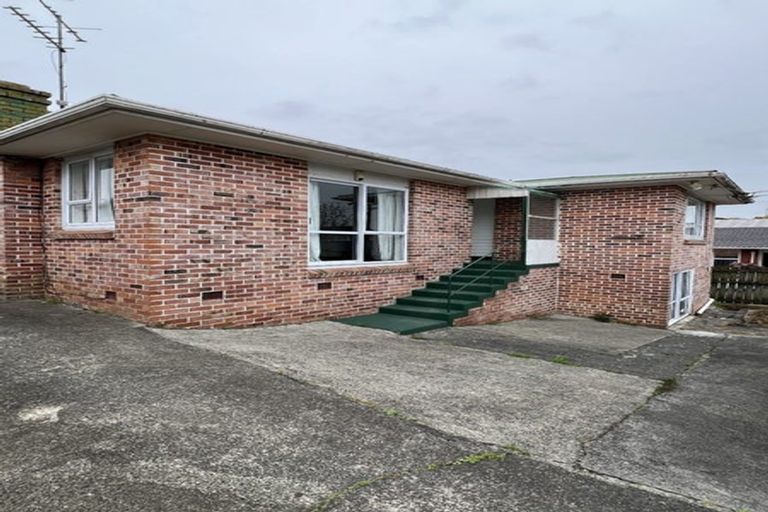 Photo of property in 24 Kirton Crescent, Manurewa, Auckland, 2102
