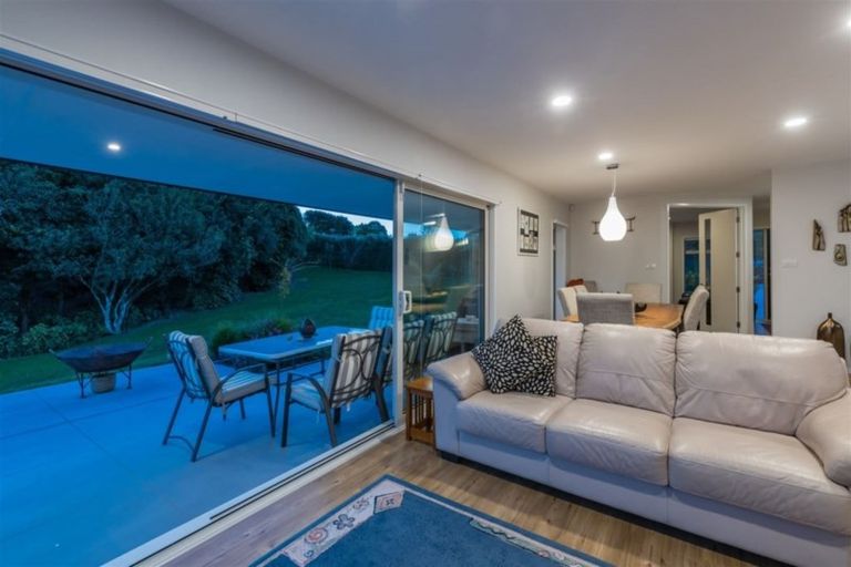Photo of property in 58 Landing Road, Kerikeri, 0230