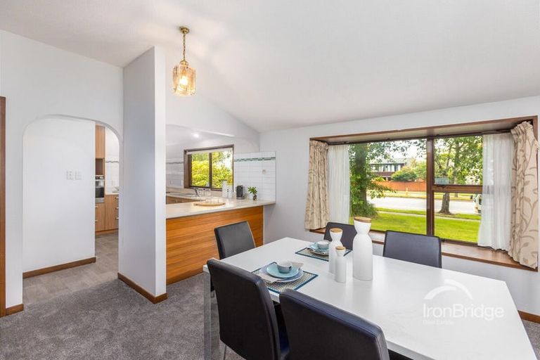 Photo of property in 270 Memorial Avenue, Burnside, Christchurch, 8053