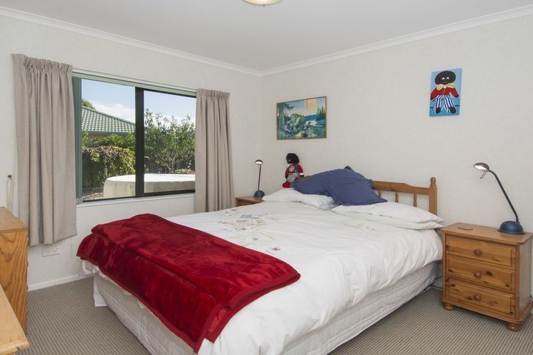 Photo of property in 3 Evergreen Glade, Papamoa Beach, Papamoa, 3118