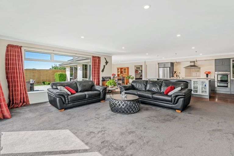 Photo of property in 30 Sunnyside Road, Coatesville, 0793