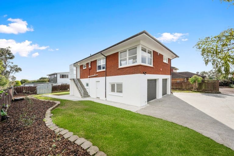 Photo of property in 17a Gulf Crest, Bucklands Beach, Auckland, 2012