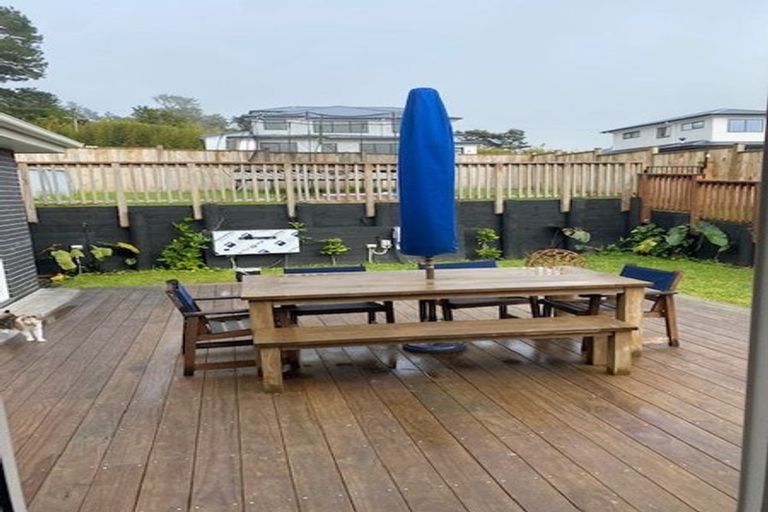 Photo of property in 8 Pukemarino Road, Waimauku, 0812