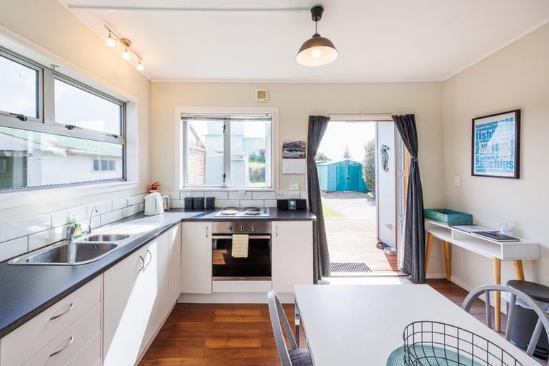 Photo of property in 133 Seabury Avenue, Foxton Beach, Foxton, 4815