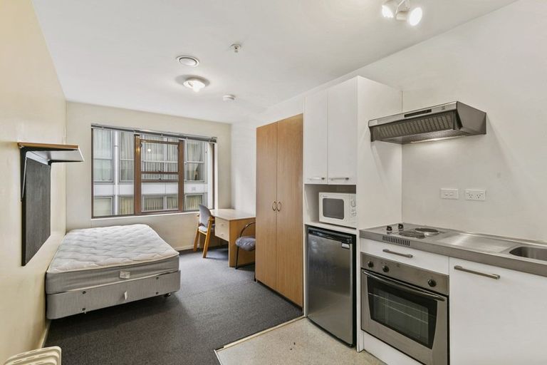 Photo of property in Orange Apartments/victoria Centr, 309/169 The Terrace, Wellington Central, Wellington, 6011