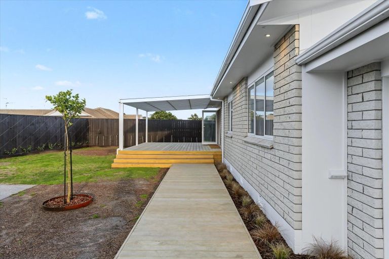 Photo of property in 60 Gloucester Road, Mount Maunganui, 3116