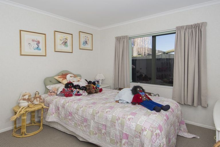 Photo of property in 3 Evergreen Glade, Papamoa Beach, Papamoa, 3118