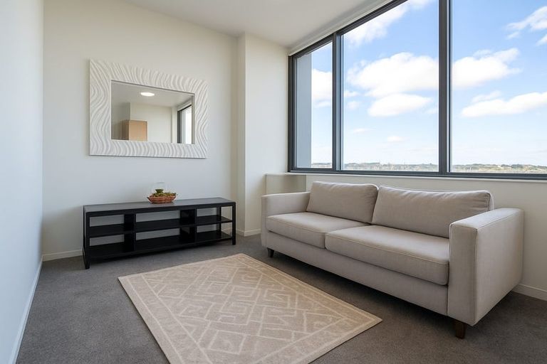 Photo of property in Twin Towers, 613/17 Putney Way, Manukau, Auckland, 2104