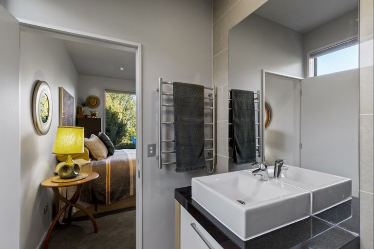 Photo of property in 34 Rannoch Drive, Jacks Point, Queenstown, 9371