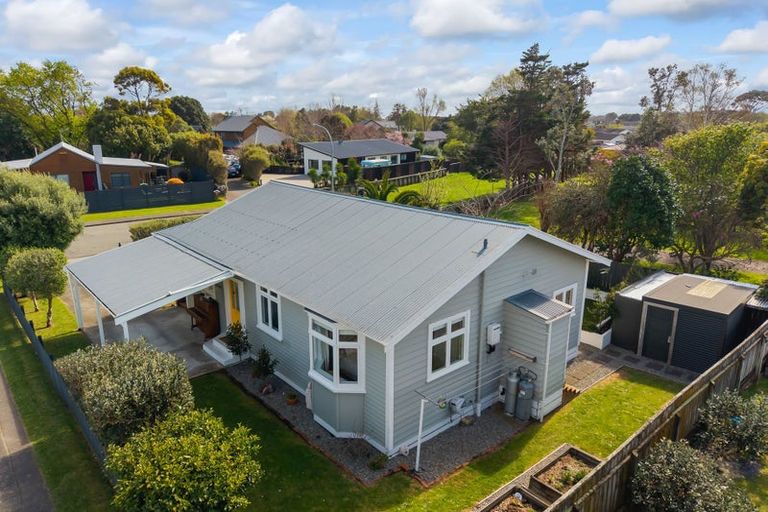 Photo of property in 50 Hollis Road, Paraparaumu Beach, Paraparaumu, 5032