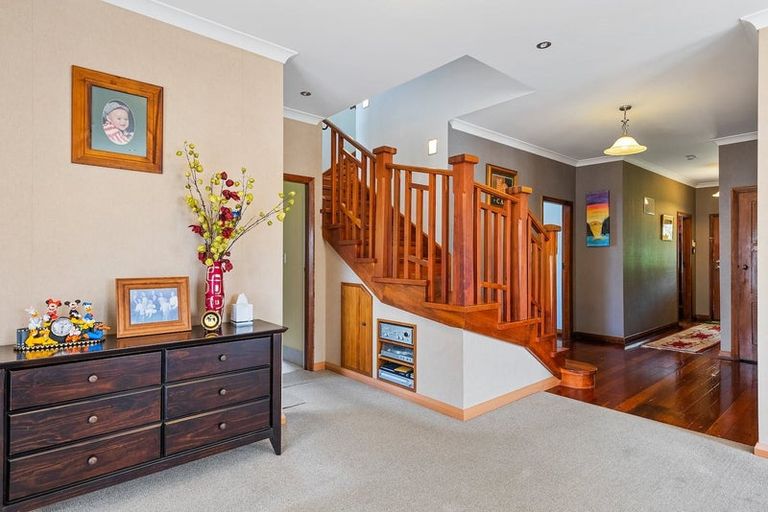 Photo of property in 192 Cambridge Terrace, Naenae, Lower Hutt, 5011