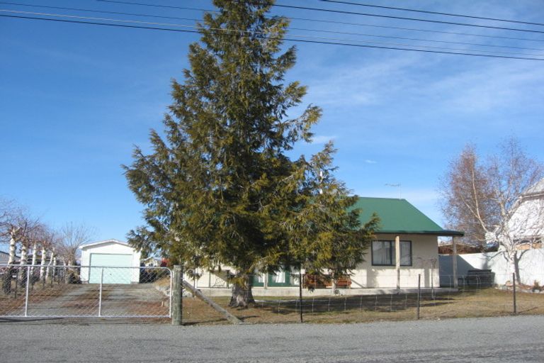 Photo of property in 45 Fraser Crescent, Twizel, 7901
