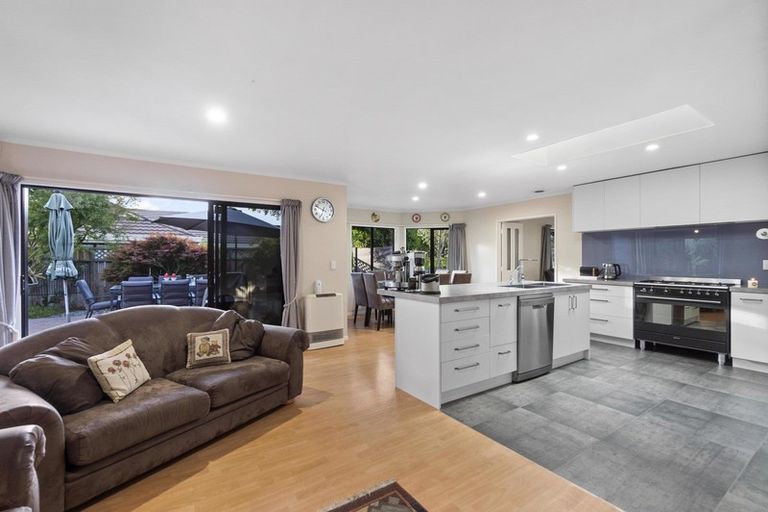 Photo of property in 5 Montrose Crescent, Huntington, Hamilton, 3210