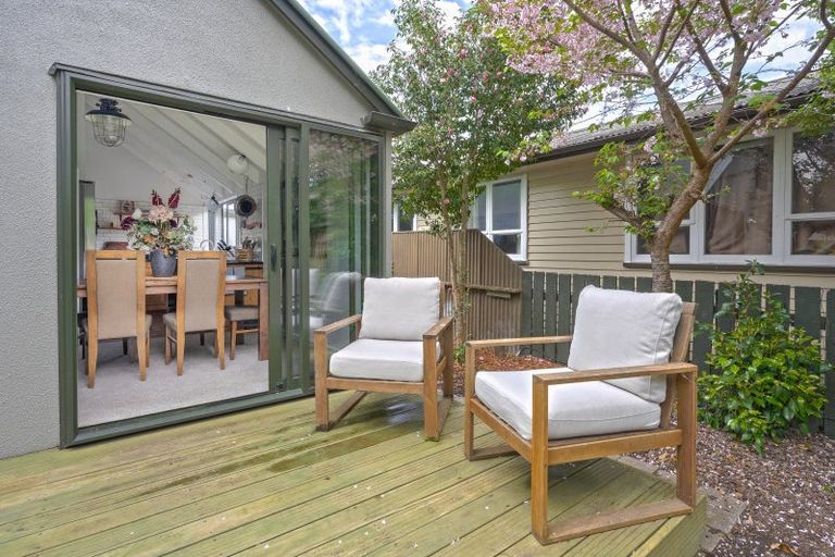 Photo of property in 69 Lipscombe Crescent, Havelock North, 4130