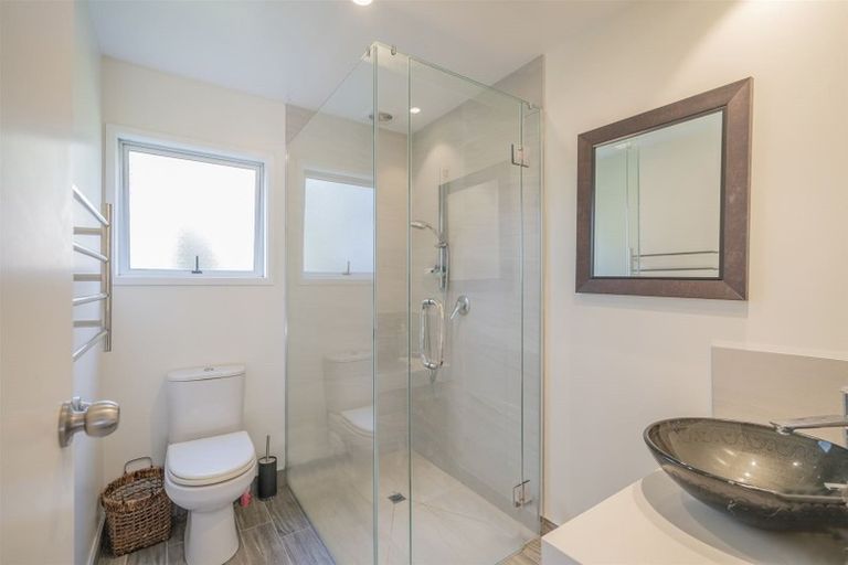 Photo of property in 10 Poplar Street, Whitianga, 3510