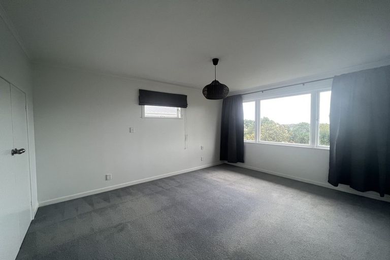 Photo of property in 1/116 Sandspit Road, Shelly Park, Auckland, 2014