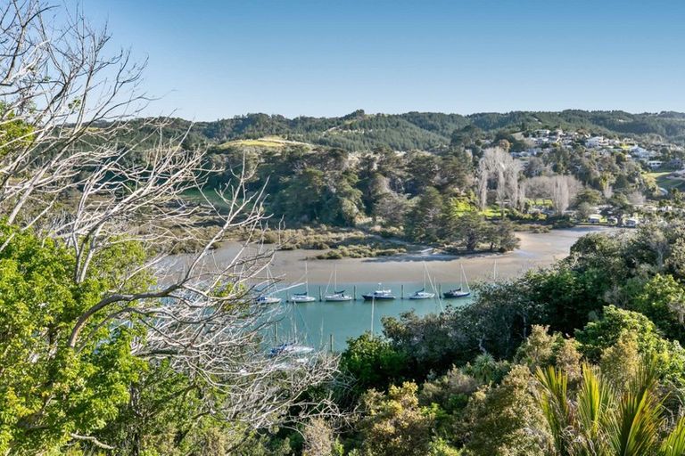 Photo of property in 32 Riverhaven Drive, Wade Heads, Whangaparaoa, 0932