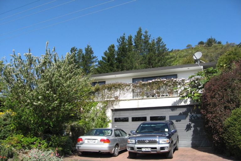 Photo of property in 97 Milton Terrace, Picton, 7220