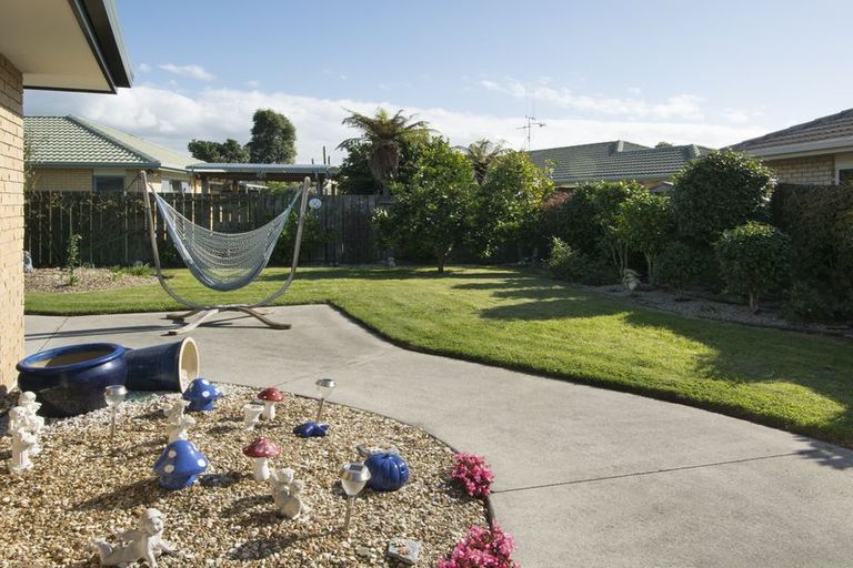 Photo of property in 3 Evergreen Glade, Papamoa Beach, Papamoa, 3118