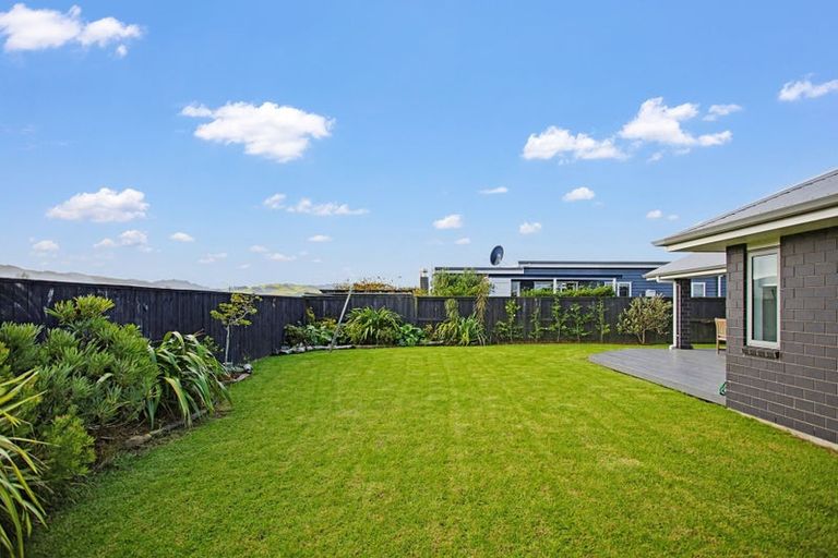 Photo of property in 89 Kupe Drive, Whitianga, 3510