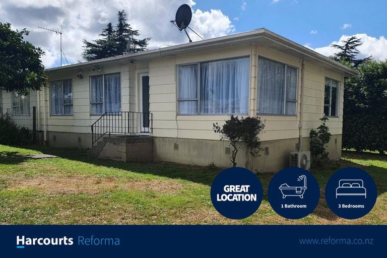 Photo of property in 2/10 Gloaming Place, Conifer Grove, Takanini, 2112