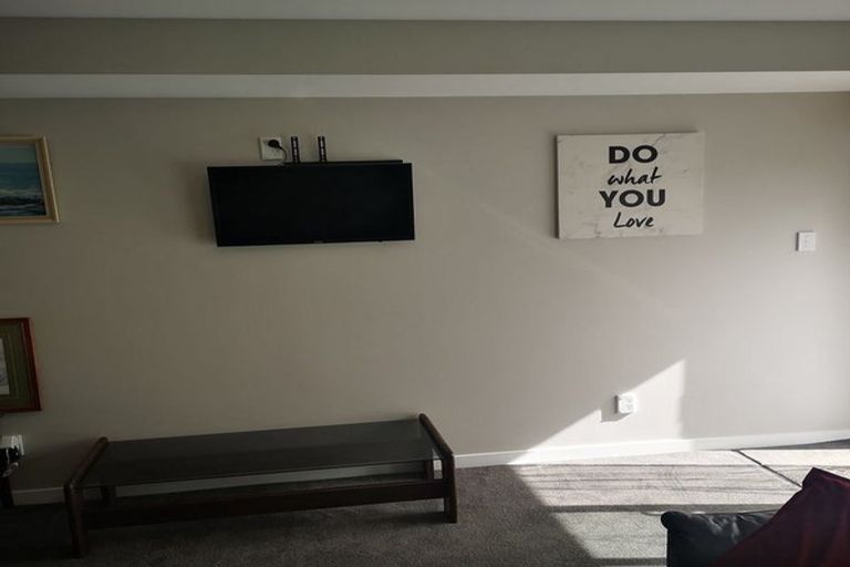 Photo of property in 187 Sievers Grove, Cannons Creek, Porirua, 5024