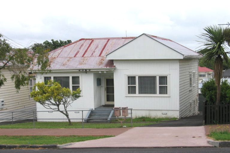 Photo of property in 139 Crummer Road, Grey Lynn, Auckland, 1021
