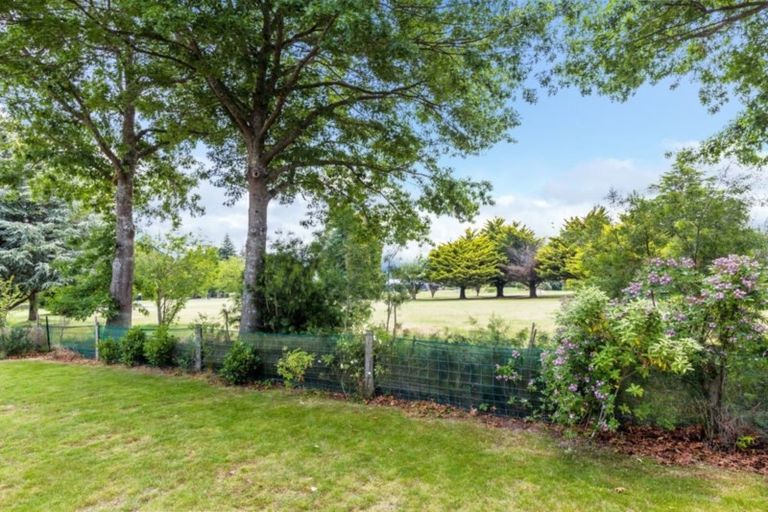 Photo of property in 4 Yasmin Lane, Kinloch, Taupo, 3377