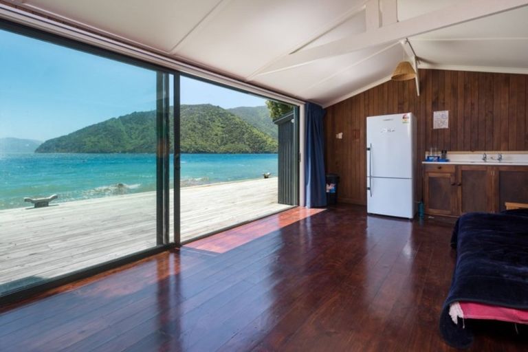 Photo of property in 363 Port Underwood Road, Whatamango Bay, Picton, 7281